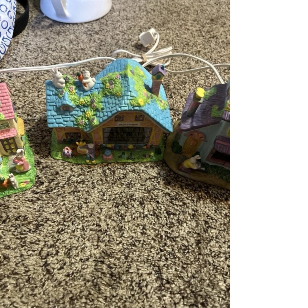 Vintage 3 Piece Lighted Easter Village